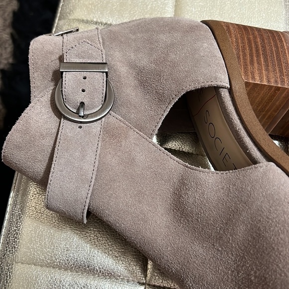 Sole Society heeled booties - Picture 9 of 13